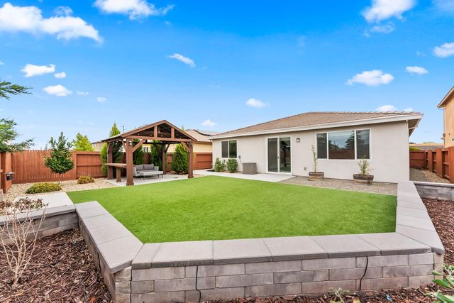 798 Berryessa Way, Plumas Lake, CA 95961