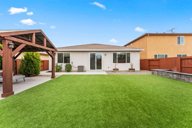 798 Berryessa Way, Plumas Lake, CA 95961