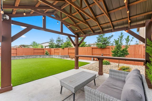 798 Berryessa Way, Plumas Lake, CA 95961