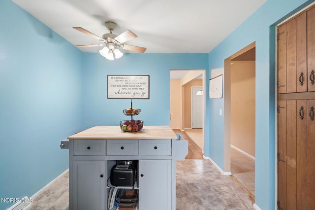 6150 Meadowvale Drive, Toledo, OH 43613