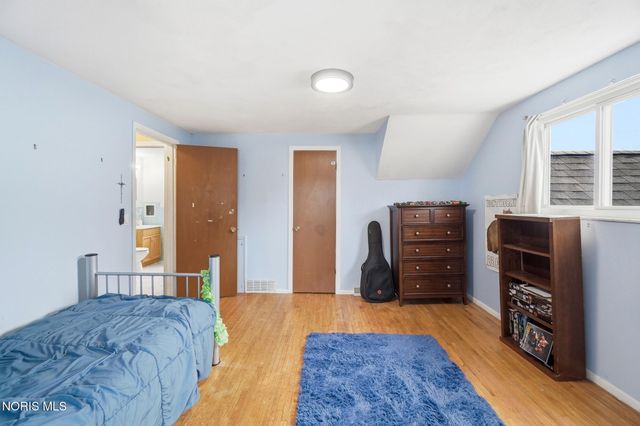 6150 Meadowvale Drive, Toledo, OH 43613