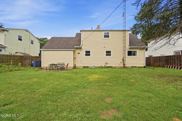 6150 Meadowvale Drive, Toledo, OH 43613