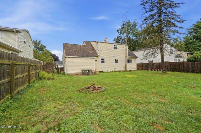 6150 Meadowvale Drive, Toledo, OH 43613