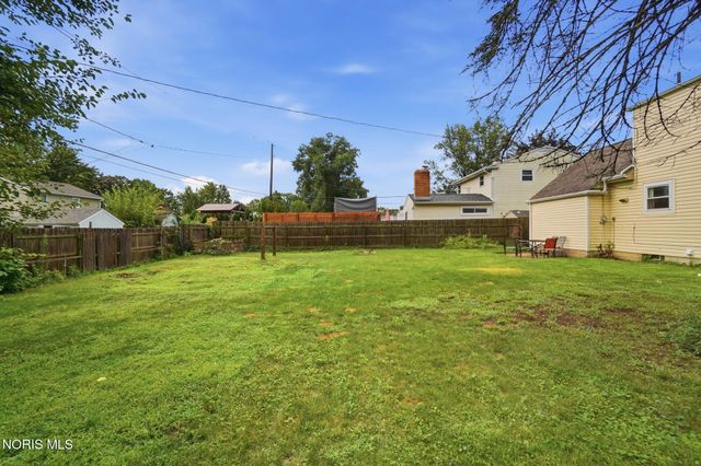 6150 Meadowvale Drive, Toledo, OH 43613