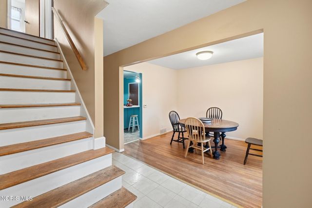 6150 Meadowvale Drive, Toledo, OH 43613