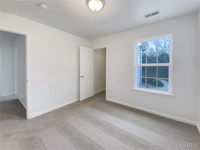 1605 Hurstborough Manor Drive, Hazelwood, MO 63042