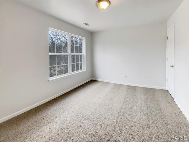 1605 Hurstborough Manor Drive, Hazelwood, MO 63042