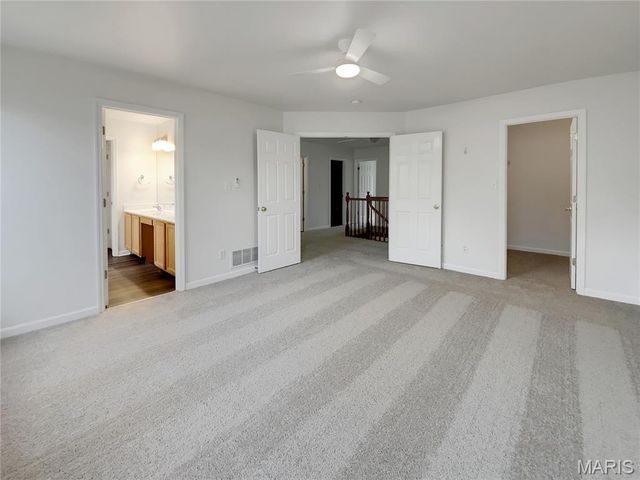 1605 Hurstborough Manor Drive, Hazelwood, MO 63042