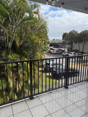 30 NW 87th Ave C225, Miami, FL 33172