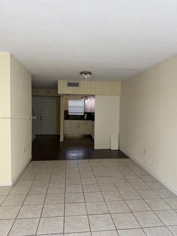 30 NW 87th Ave C225, Miami, FL 33172