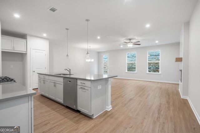 702 Smokey Quartz Way, Kennesaw, GA 30144