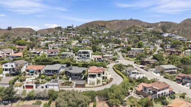 1583 Church Street, Ventura, CA 93001