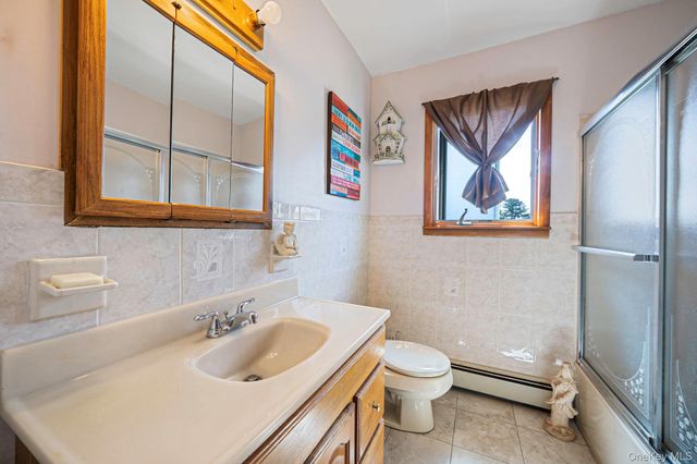 14 Chichester Road, Huntington Station, NY 11746