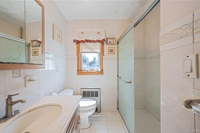 14 Chichester Road, Huntington Station, NY 11746