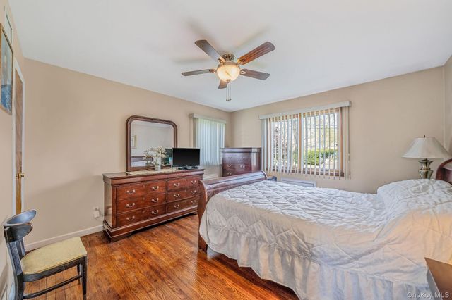 14 Chichester Road, Huntington Station, NY 11746