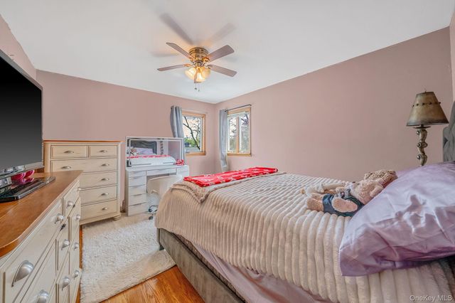 14 Chichester Road, Huntington Station, NY 11746