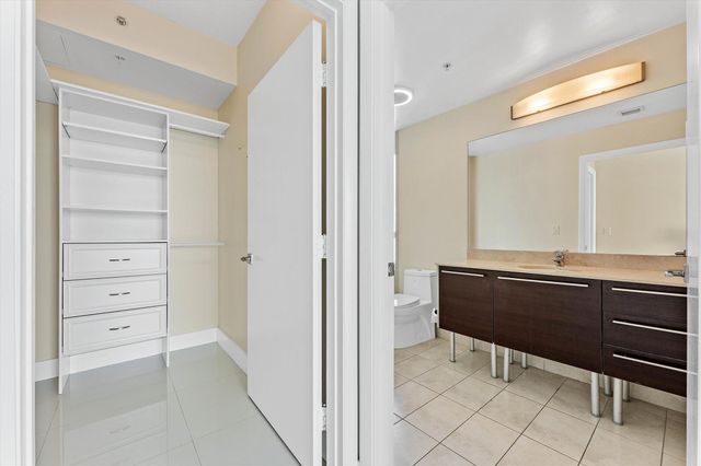 1900 N Bayshore Drive 3702, Miami, FL 33132