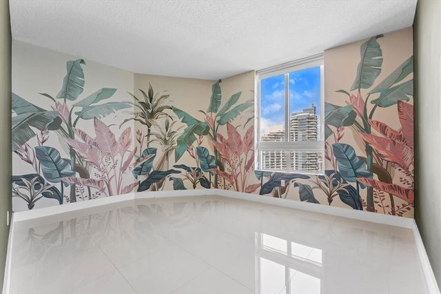 1900 N Bayshore Drive 3702, Miami, FL 33132