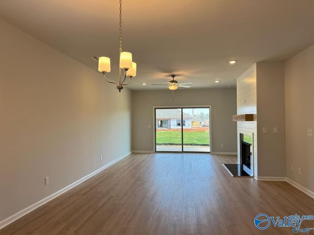 12660 Whitcomb Circle, Athens, AL 35613