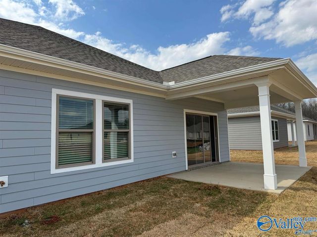 12660 Whitcomb Circle, Athens, AL 35613