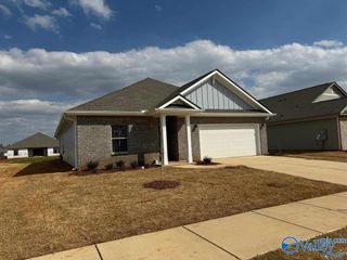 12660 Whitcomb Circle, Athens, AL 35613