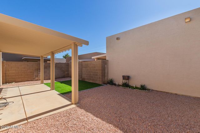 2300 E MAGMA Road 9, San Tan Valley, AZ 85143