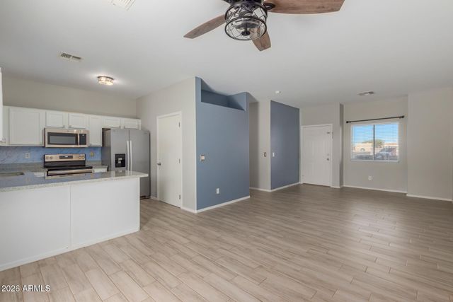 2300 E MAGMA Road 9, San Tan Valley, AZ 85143