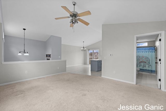 553 Sunmeadow Drive Se, Gaines Twp, MI 49508