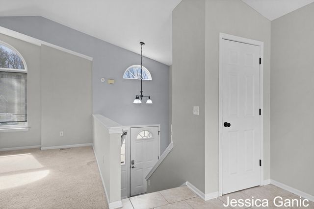 553 Sunmeadow Drive Se, Gaines Twp, MI 49508