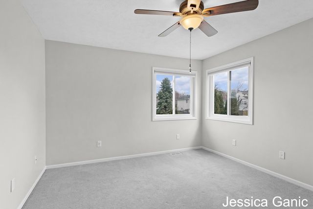 553 Sunmeadow Drive Se, Gaines Twp, MI 49508