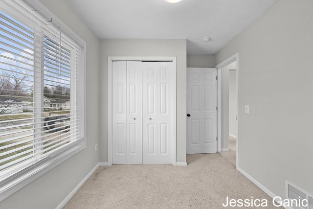 553 Sunmeadow Drive Se, Gaines Twp, MI 49508