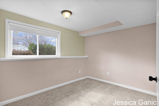 553 Sunmeadow Drive Se, Gaines Twp, MI 49508