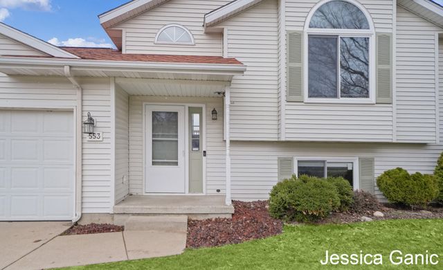 553 Sunmeadow Drive Se, Gaines Twp, MI 49508