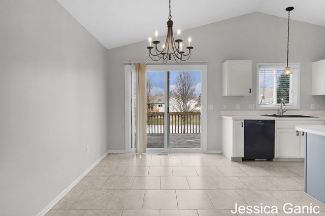 553 Sunmeadow Drive Se, Gaines Twp, MI 49508