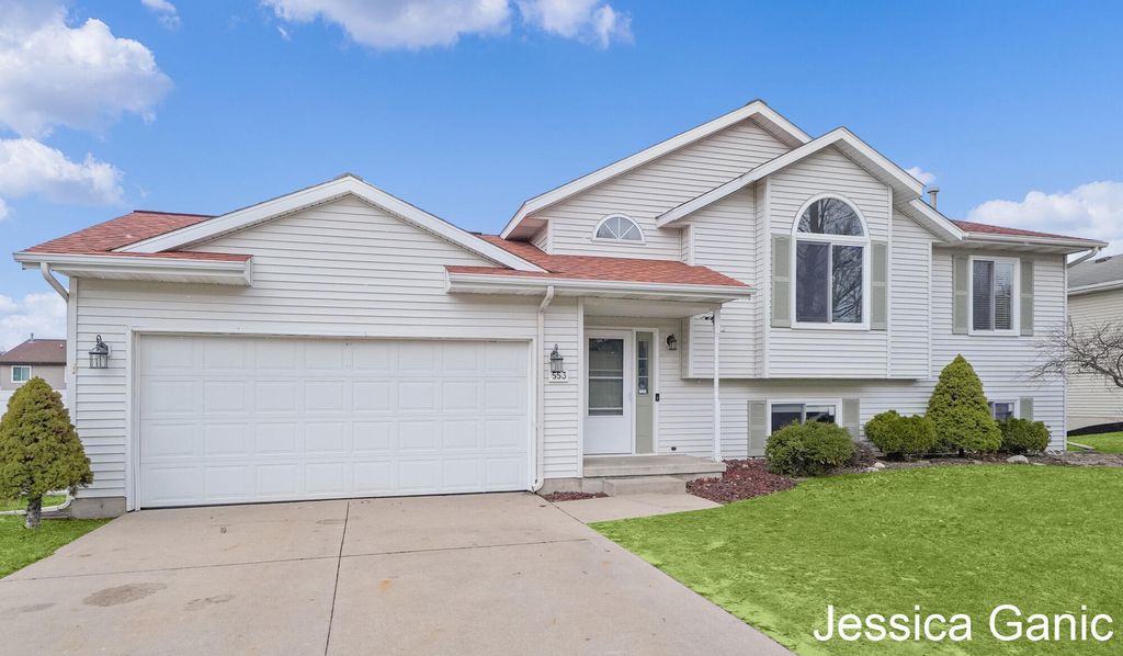 553 Sunmeadow Drive Se, Gaines Twp, MI 49508