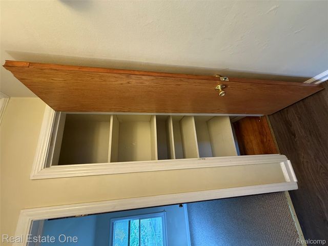 879 Highland Avenue, Lincoln Park, MI 48146