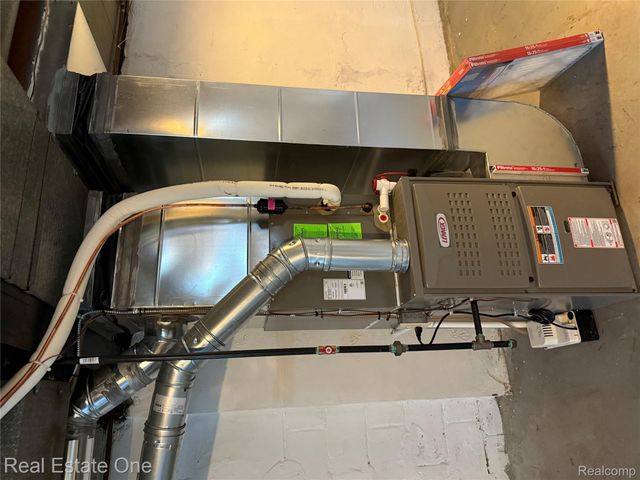 879 Highland Avenue, Lincoln Park, MI 48146