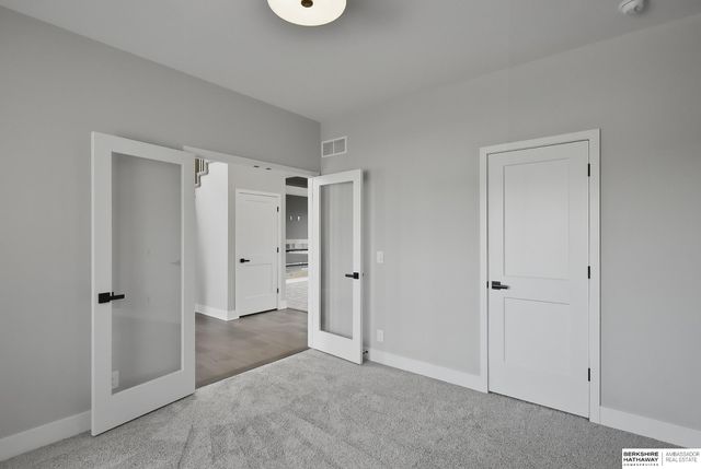 19031 Sycamore Drive, Gretna, NE 68028