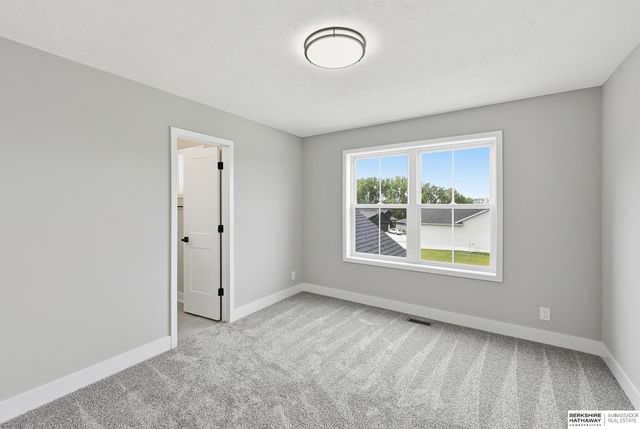 19031 Sycamore Drive, Gretna, NE 68028