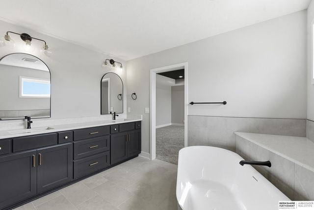 19031 Sycamore Drive, Gretna, NE 68028