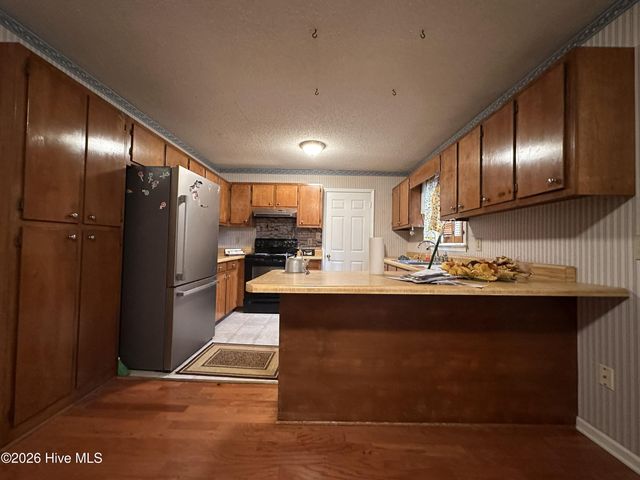 111 Lynn Court, Jacksonville, NC 28540