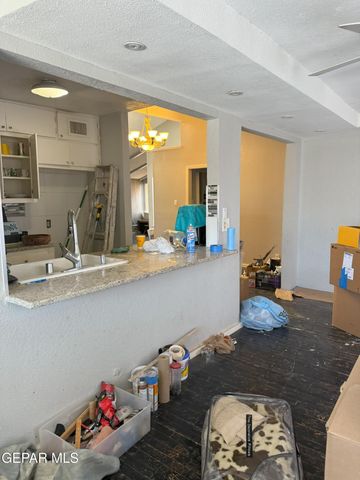 11165 shiner Avenue, El Paso, TX 79936