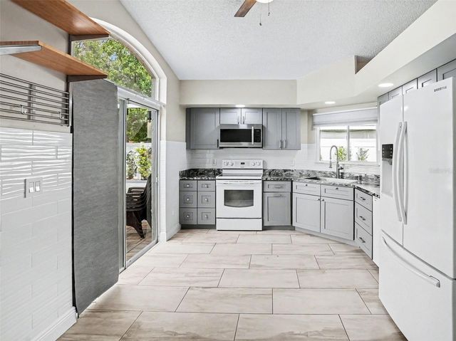 14564 HUNTINGFIELD DRIVE, Orlando, FL 32824