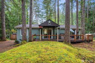 30 N Carp Place N, Hoodsport, WA 98548