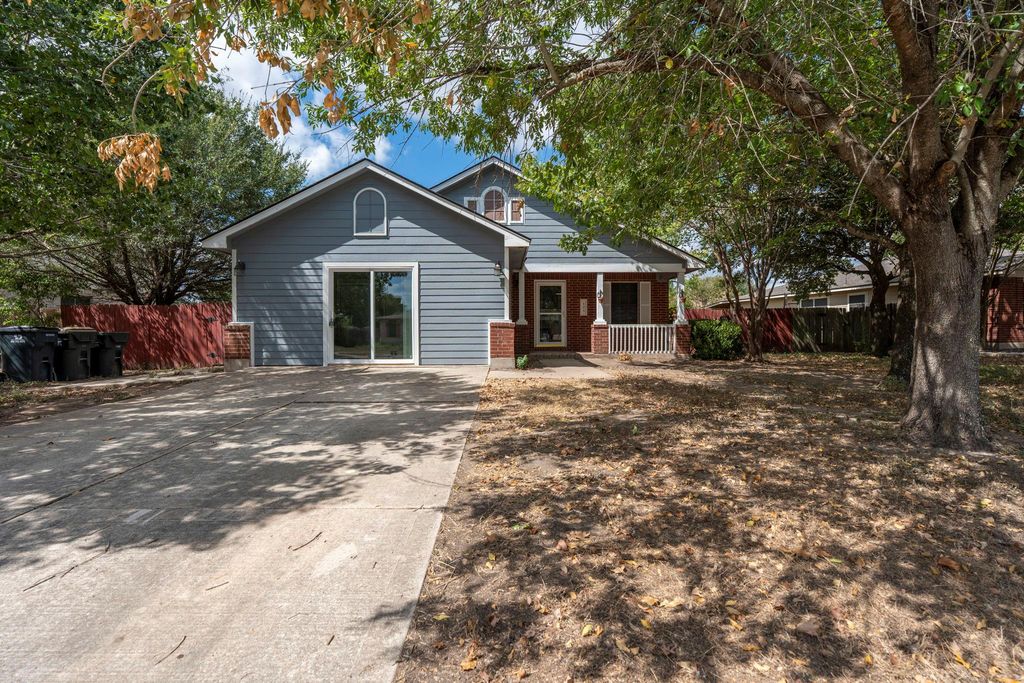 105 Grant WAY, Kyle, TX 78640