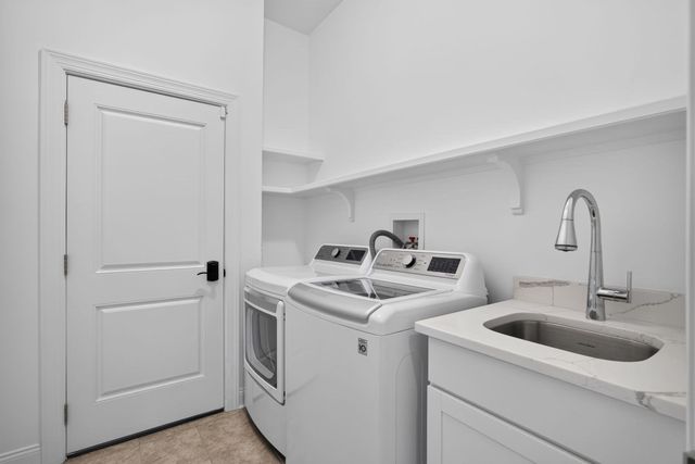 14 Snapping Bow, Plymouth, MA 02360