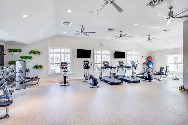 14 Snapping Bow, Plymouth, MA 02360
