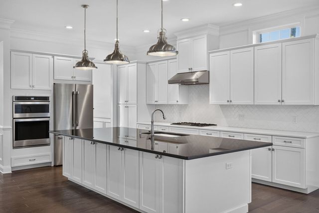 14 Snapping Bow, Plymouth, MA 02360