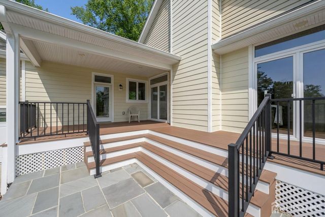 74 Woosamonsa Road, Pennington, NJ 08534