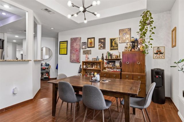 922 Bayonne Street, Dallas, TX 75212